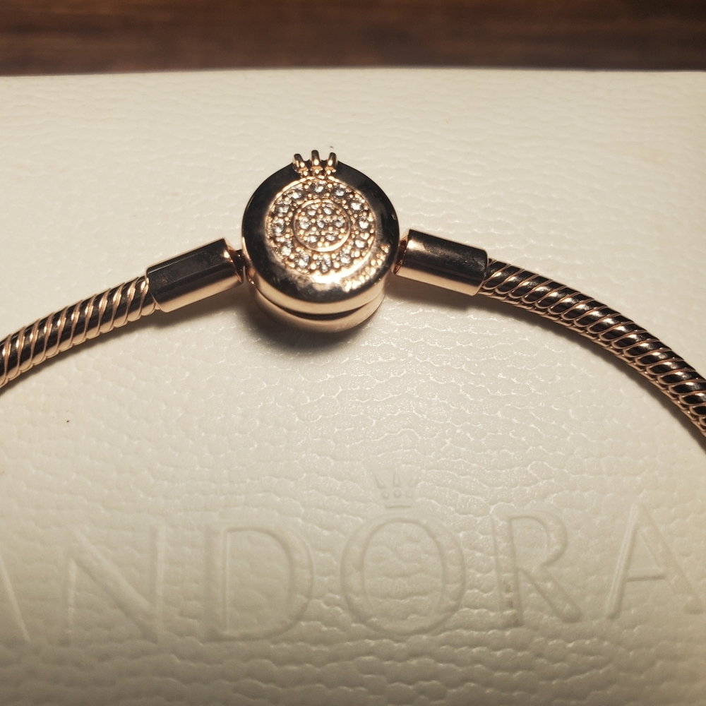 Pandora Moments Sparkling Crown O Snake Chain Bracelet - Picture 3 of 10